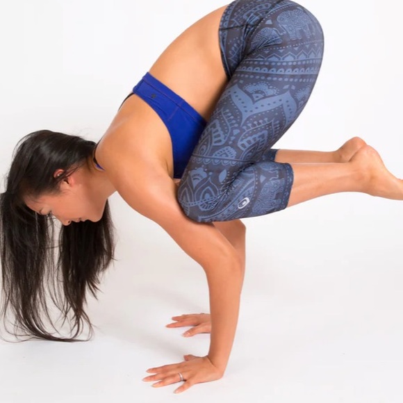 Inner Fire Cropped Leggings - Size 8 - Sacred Elephant - Picture 4 of 9